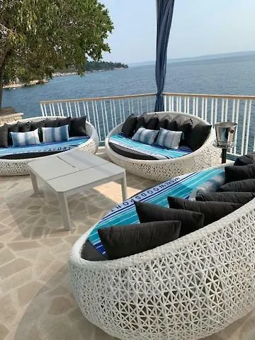 Villa Beline Direct Aan Zee, Verwarmd Zwembad En Sauna *