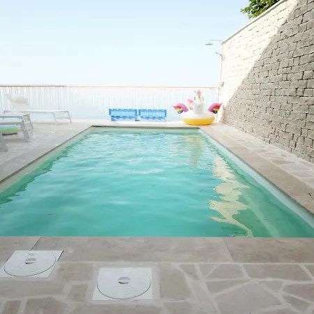 Villa Beline Direct Aan Zee, Verwarmd Zwembad En Sauna