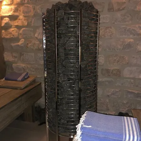 Beline Direct Aan Zee, Verwarmd Zwembad En Sauna Willa