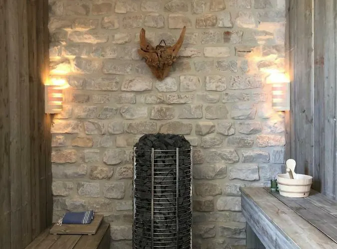 Beline Direct Aan Zee, Verwarmd Zwembad En Sauna Villa *